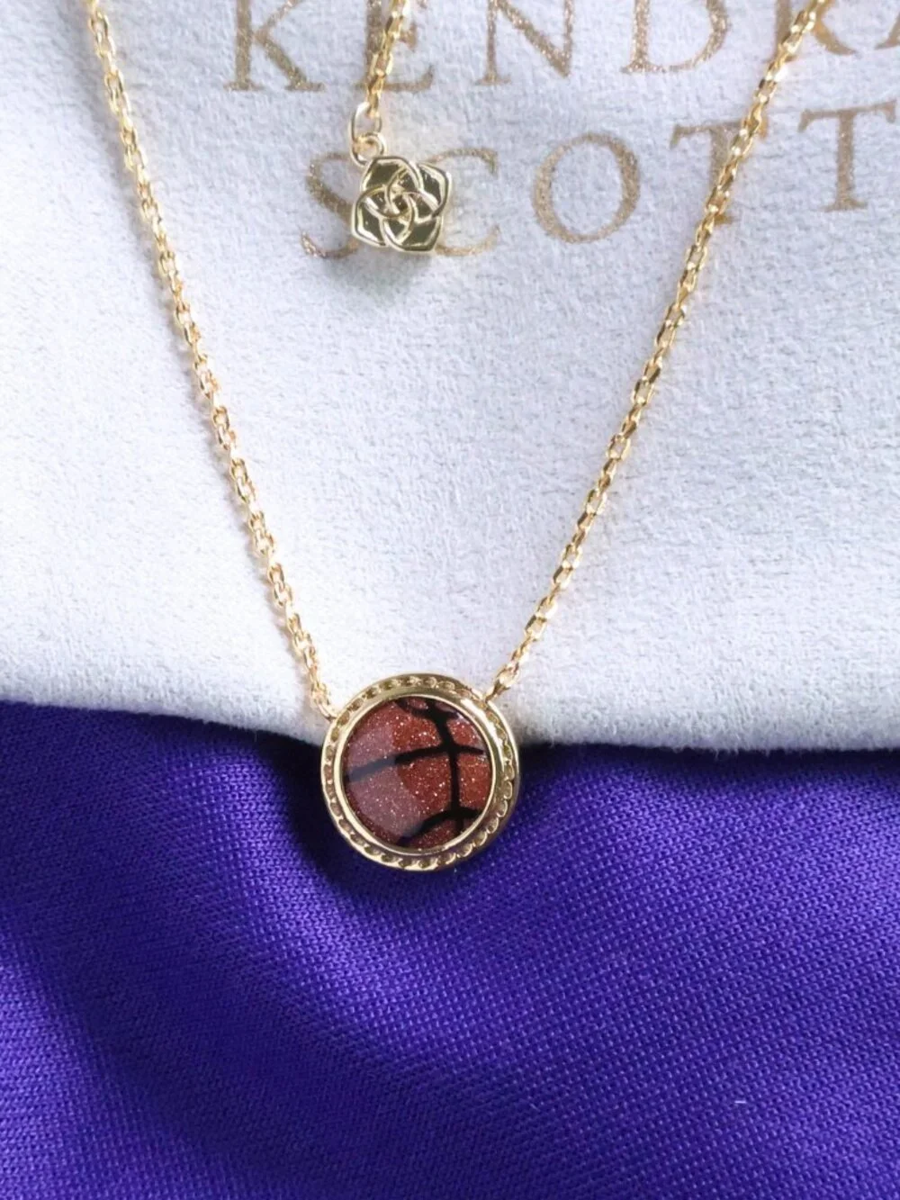 Kendra Scott Basketball Short Necklace Orange Goldstone - Picture 2 of 2